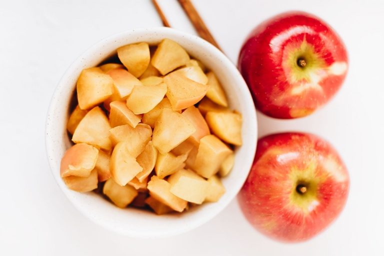 سیب پخته برای روده؛ معجزه‌ای طبیعی برای دستگاه گوارش
